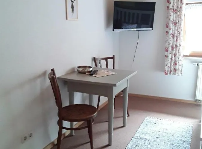 Tiefenbacher Hof Ξενοδοχείο με διαμερίσματα Όμπερσντορφ